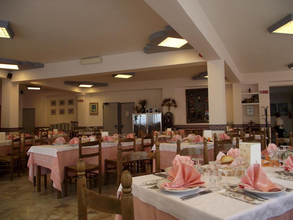 Hotel Ristorante Mosaici Пьяцца-Армерина Экстерьер фото
